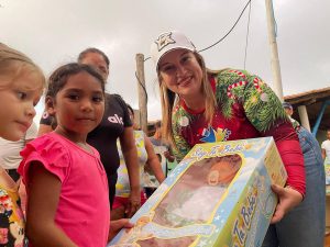 Foto 4 Más de 1000 niños margariteños reciben juguetes y alegría navideña gracias a Morel Rodríguez