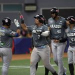 Tigres soltó ataque de 16 hits y aporreó a Tiburones