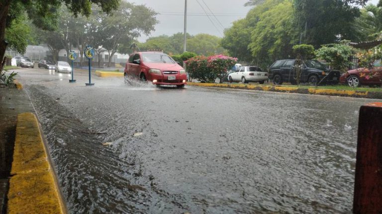 Foto 1 Protección Civil en monitoreo constante tras fuertes lluvias en la región insular