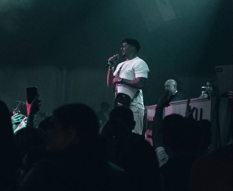 MJC lanza “TO EL DÍA LÍA” una fusión explosiva de flamenco, salsa y reggaetón