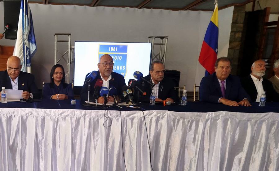 Foto rueda de Prensa Jueves 23 abril