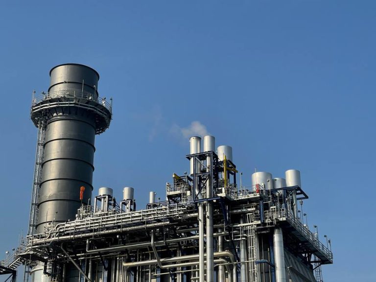 Refineria