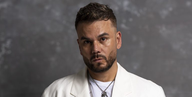 Luccas Rivera sorprende con Quédate, una canción que marca su evolución artística (1)